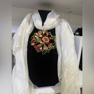 Elegant Gold and Red Brooch with Pearls
